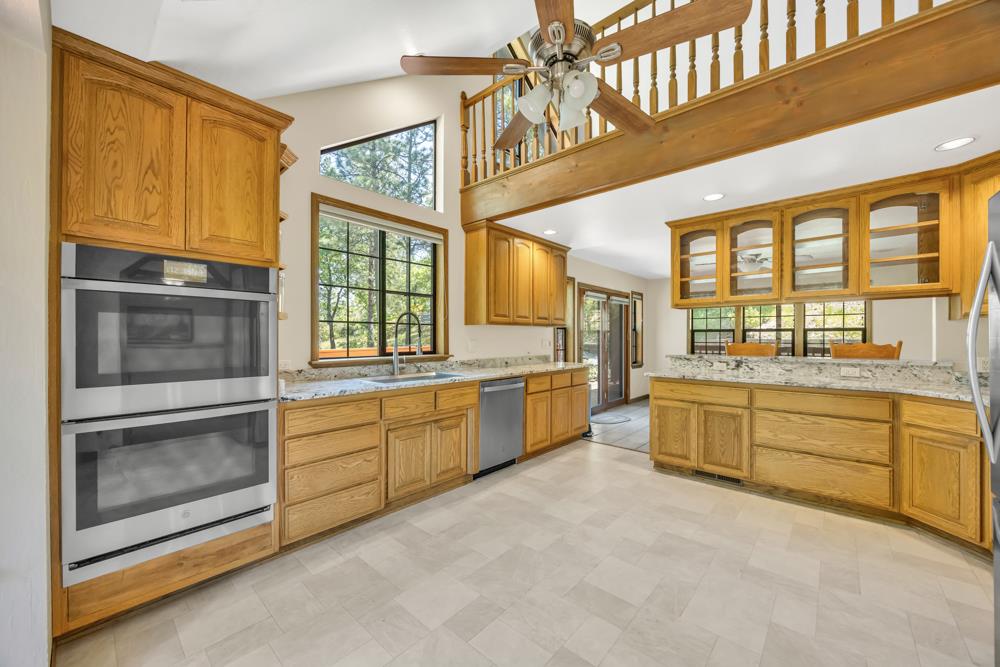 24275 Grand View Avenue Colfax, CA 95713 - Photo 3 of 29