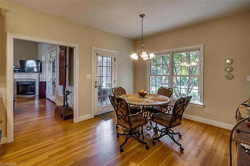 8509 Merriman Farm Road Oak Ridge, NC 27310 - Photo 13 of 30 Breakfast Room