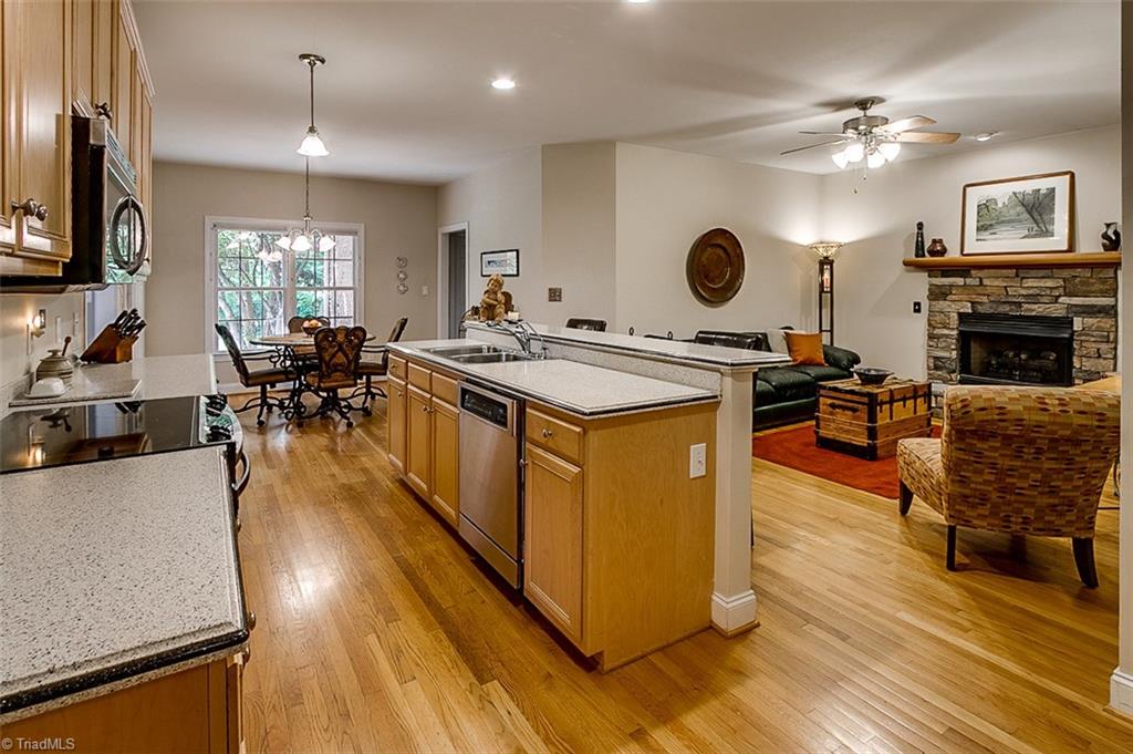 8509 Merriman Farm Road Oak Ridge, NC 27310 - Photo 9 of 30 Kitchen, Keeping & Breakfast
