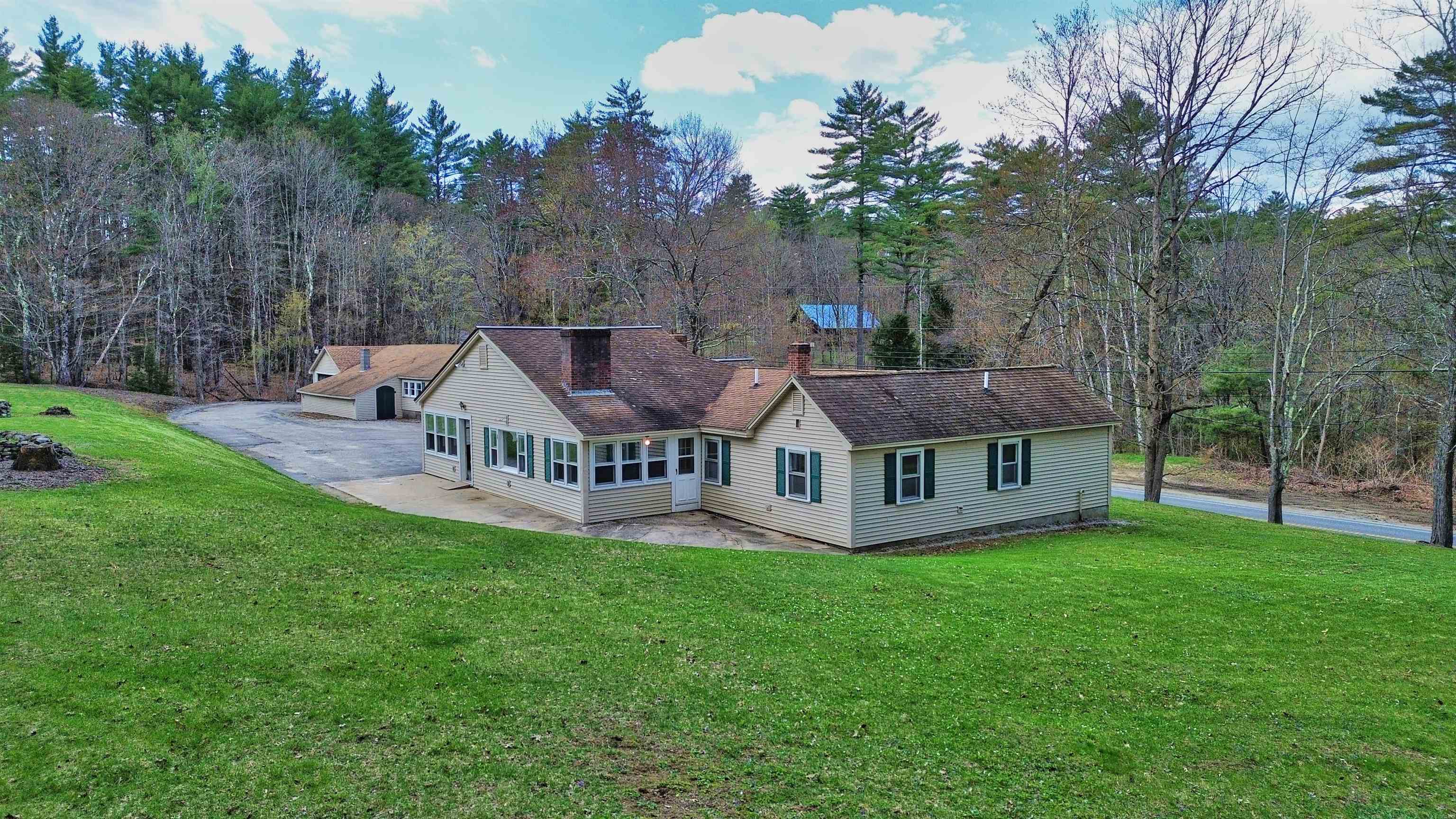 456 Salisbury Road Franklin, NH 03235 - Photo 2 of 48 Gallery Image 2