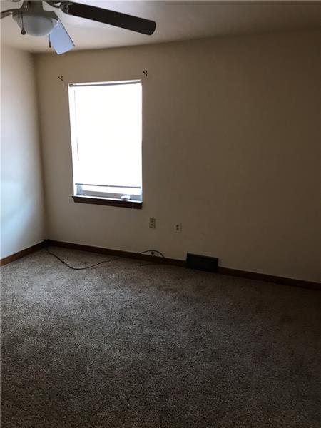 200 Jane Street McKees Rocks, PA 15136 - Photo 11 of 23 Unit 3 Family Room