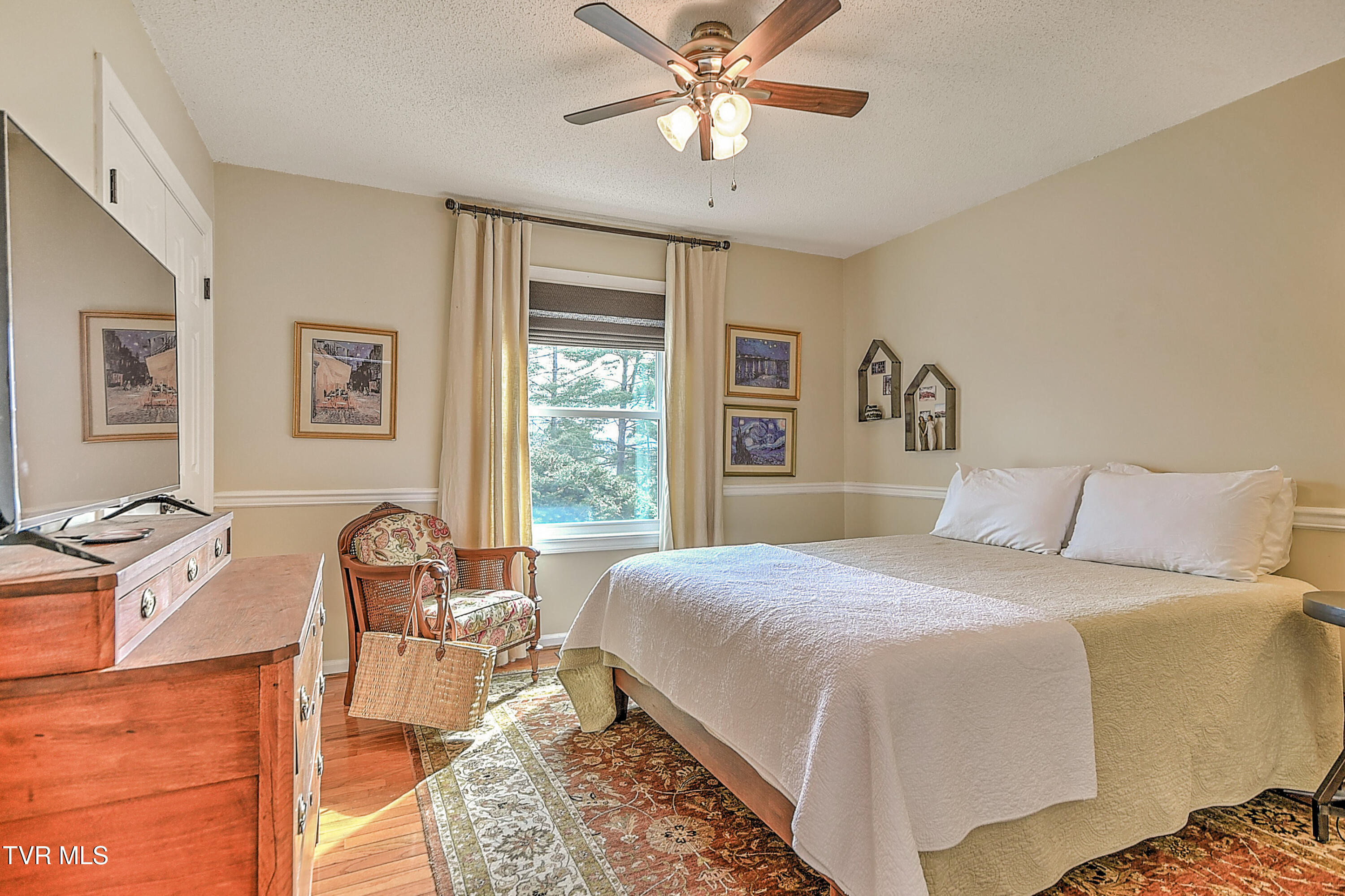 113 Fox Hall Circle Bristol, TN 37620 - Photo 34 of 79 113 Fox Hall DM-31
