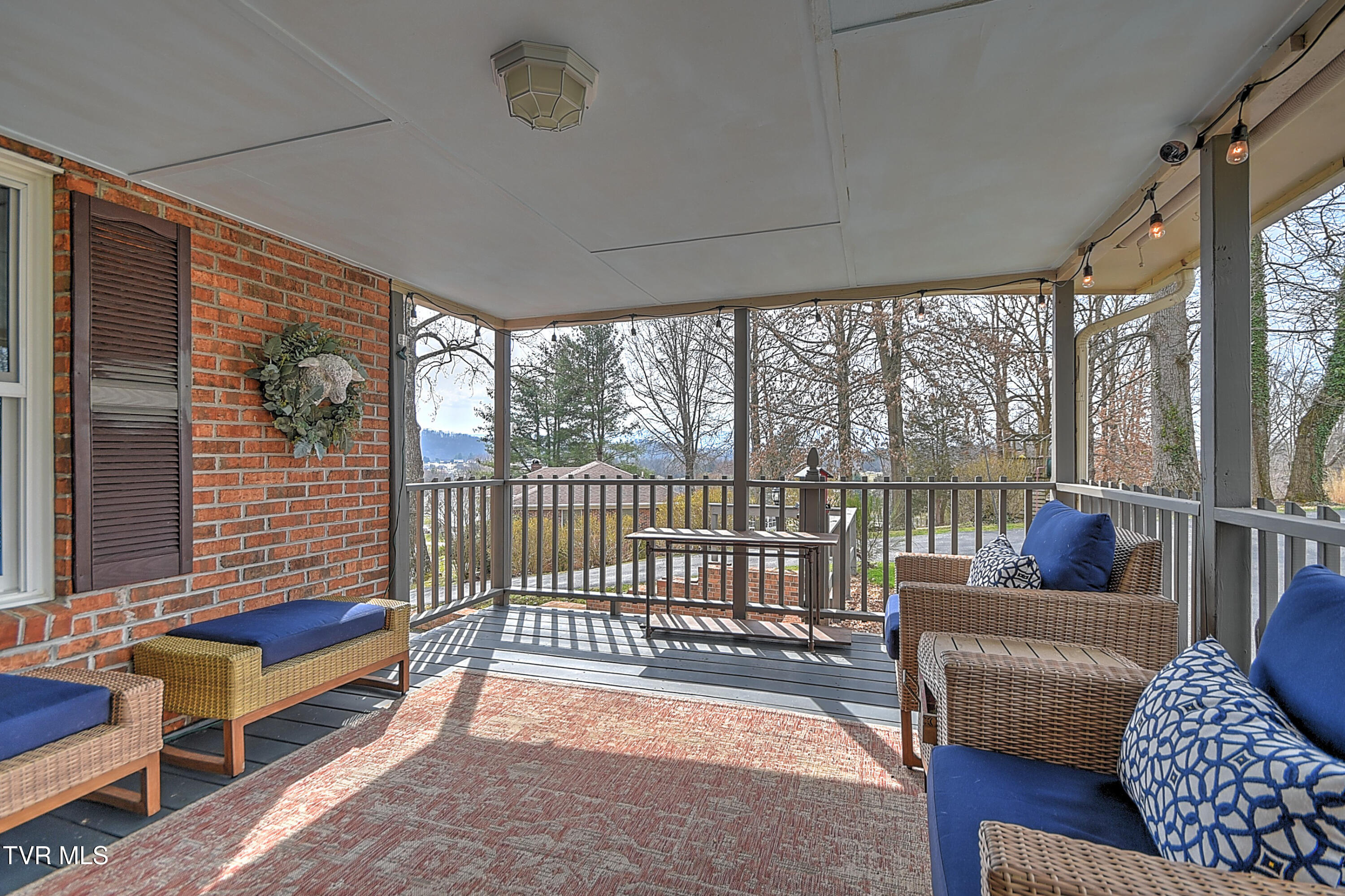 113 Fox Hall Circle Bristol, TN 37620 - Photo 55 of 79 113 Fox Hall DM-56