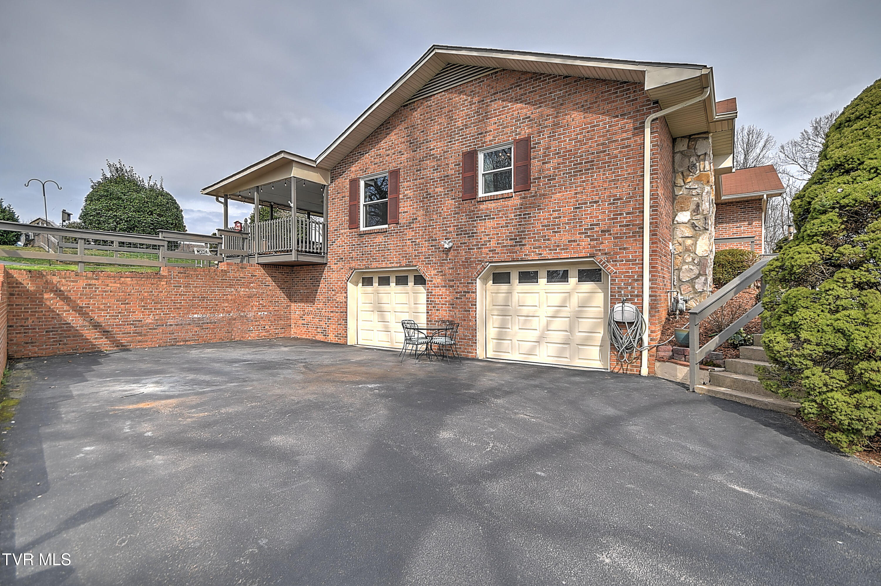 113 Fox Hall Circle Bristol, TN 37620 - Photo 62 of 79 113 Fox Hall DM-57