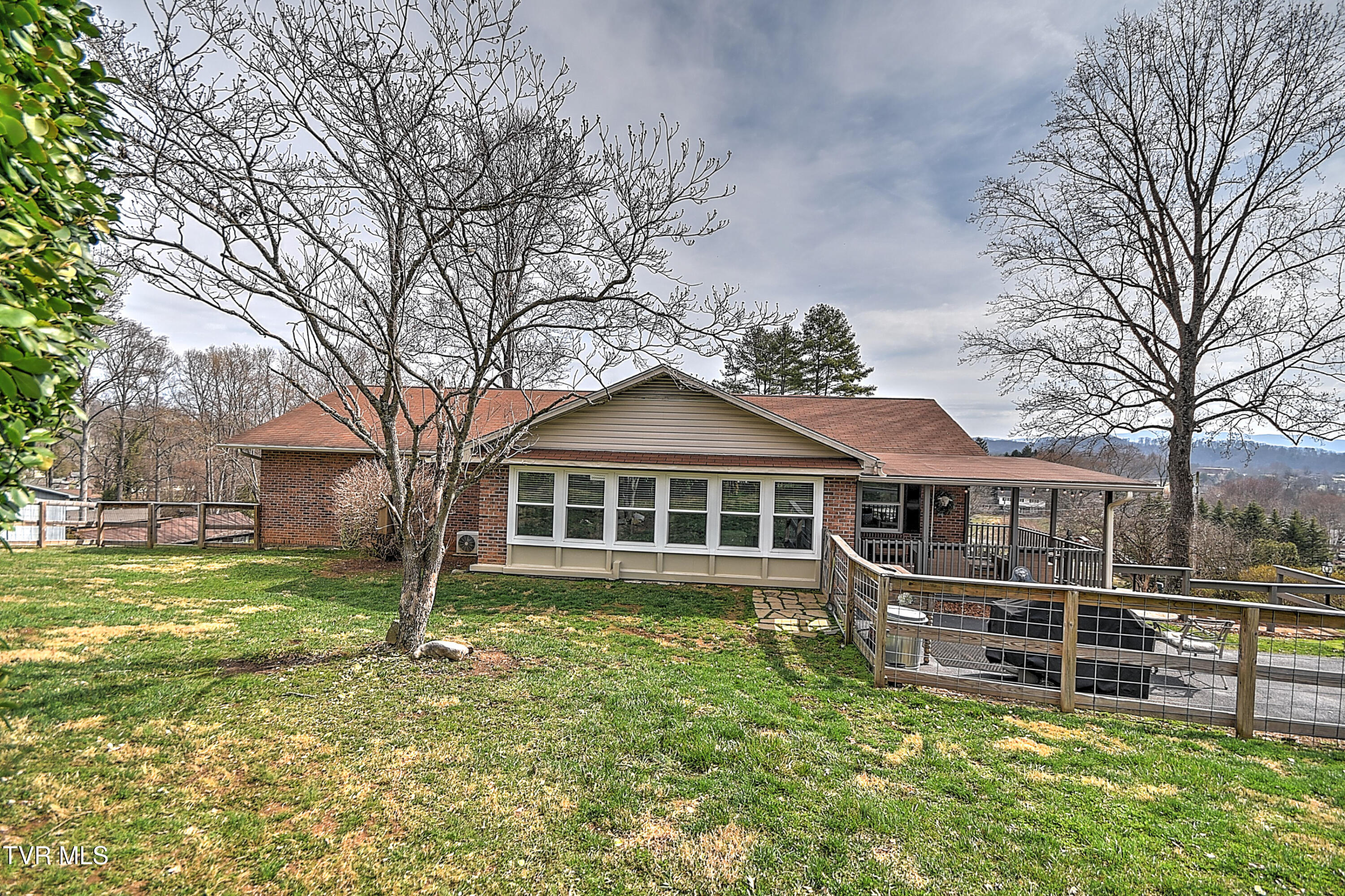 113 Fox Hall Circle Bristol, TN 37620 - Photo 64 of 79 113 Fox Hall DM-62
