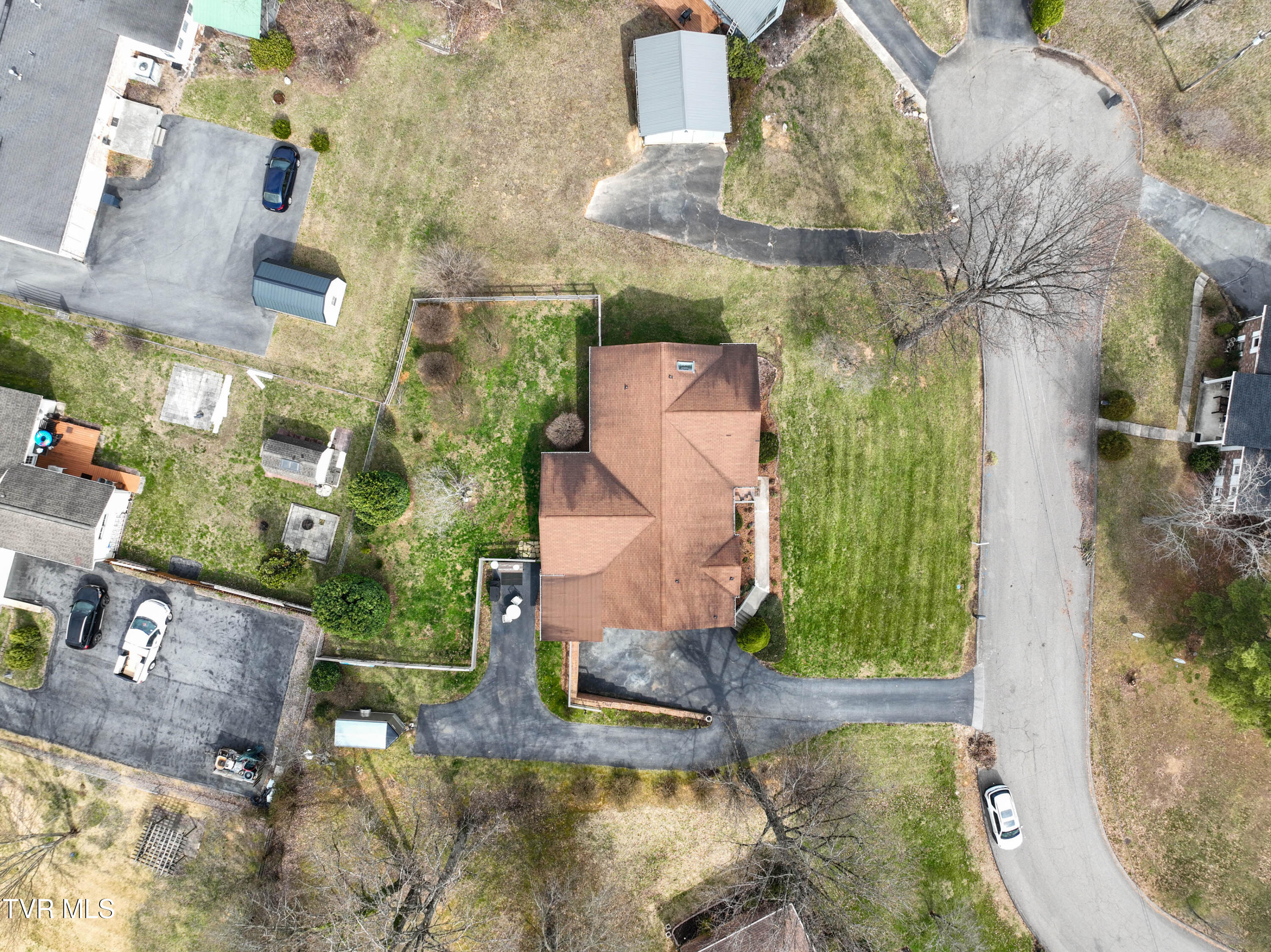 113 Fox Hall Circle Bristol, TN 37620 - Photo 69 of 79 113 Fox Hall Cir Drone MILLER-9