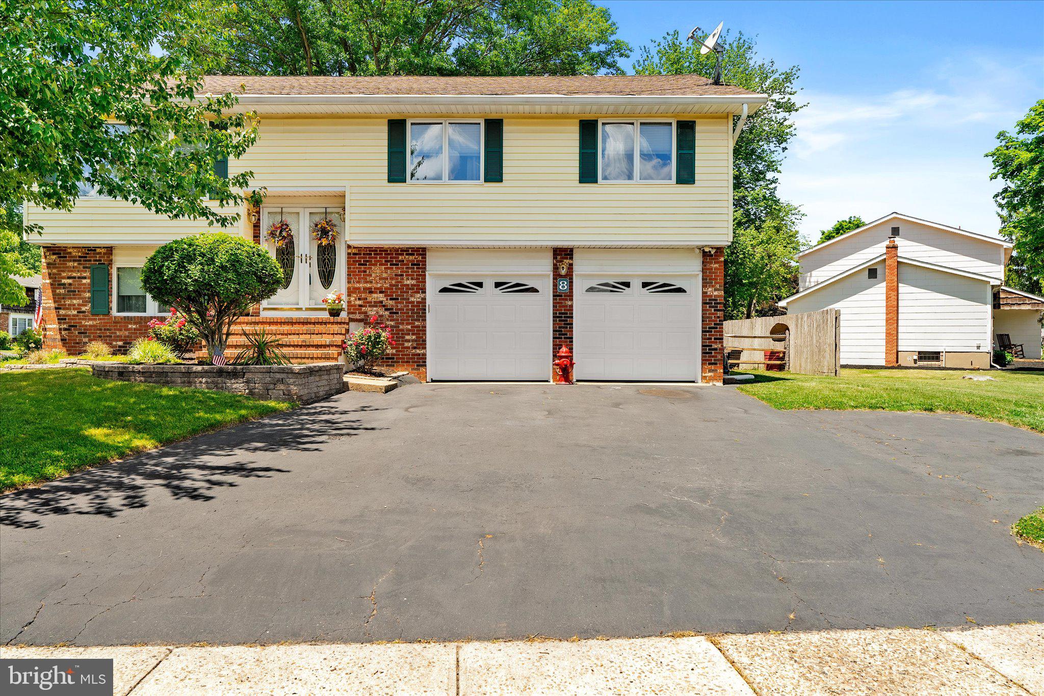 8 Quaint Lane Hamilton, NJ 08690 - Photo 3 of 34