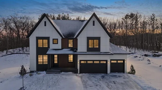 $1,298,515 | 734 Ensconced Way, Chaska, MN 55318