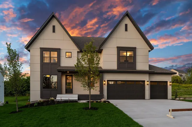 $1,298,515 | 734 Ensconced Way, Chaska, MN 55318