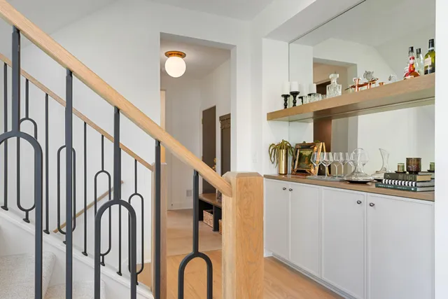 $1,298,515 | 734 Ensconced Way, Chaska, MN 55318