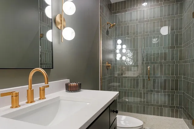 $1,298,515 | 734 Ensconced Way, Chaska, MN 55318