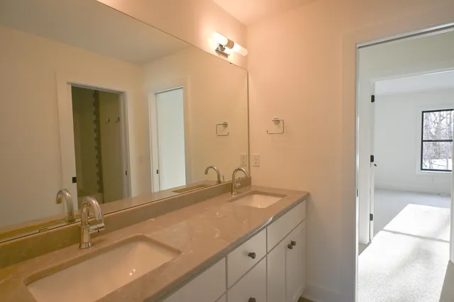 $1,298,515 | 734 Ensconced Way, Chaska, MN 55318