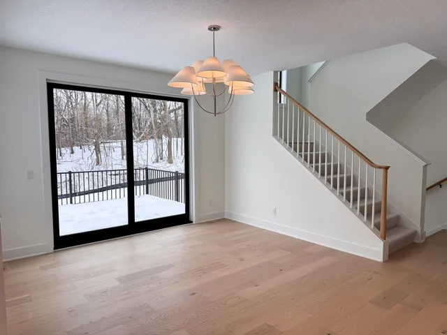 $1,298,515 | 734 Ensconced Way, Chaska, MN 55318
