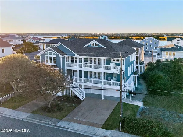 $4,875,000 | 760 South Lumina Avenue, Wrightsville Beach, NC 28480