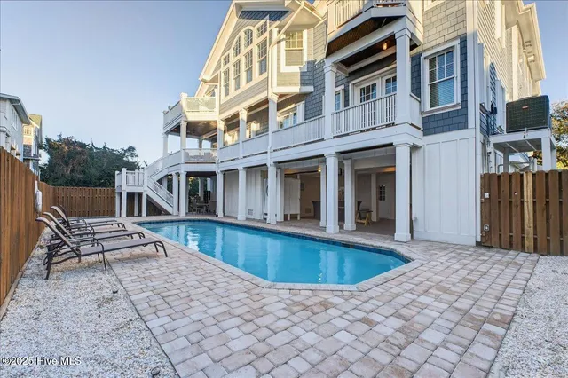$4,895,000 | 760 South Lumina Avenue, Wrightsville Beach, NC 28480