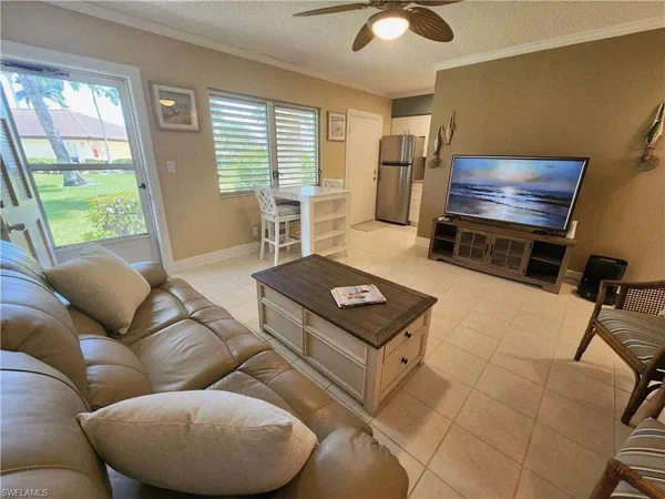 $1,750 | 167 North Collier Boulevard, Unit G2, Marco Island, FL 34145