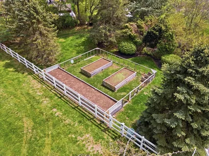 $2,225,000 | 12 Beatty Lane, Easton, MA 02375
