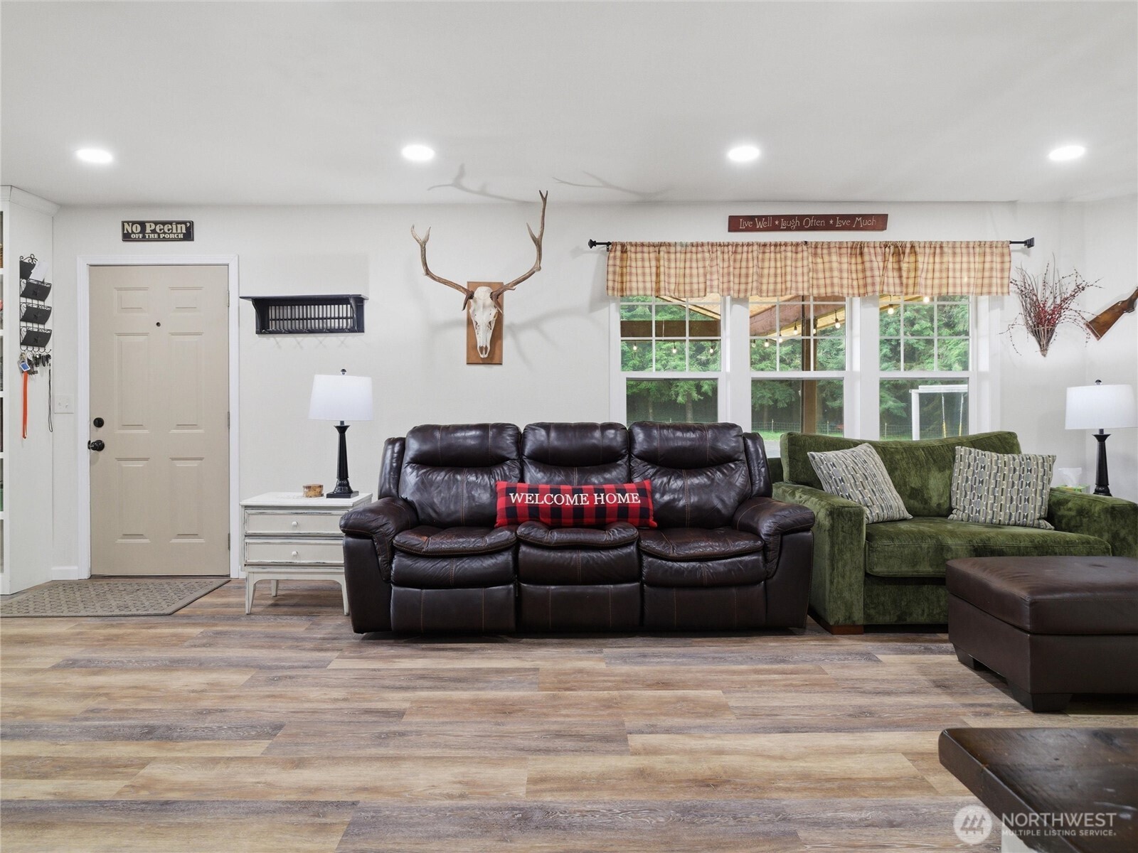 115 Romerman Road Chehalis, WA 98532 - Photo 7 of 40 a living room with furniture and a large window