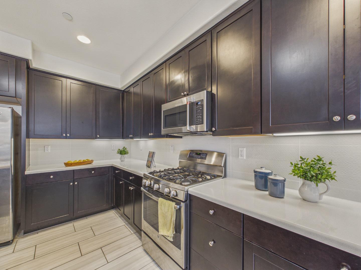 1575 Bleecker Street Milpitas, CA 95035 - Photo 9 of 28