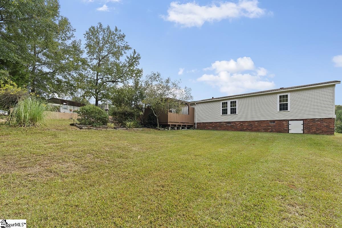 1110 State Rd S-24-398 Hodges, SC 29653 - Photo 23 of 25