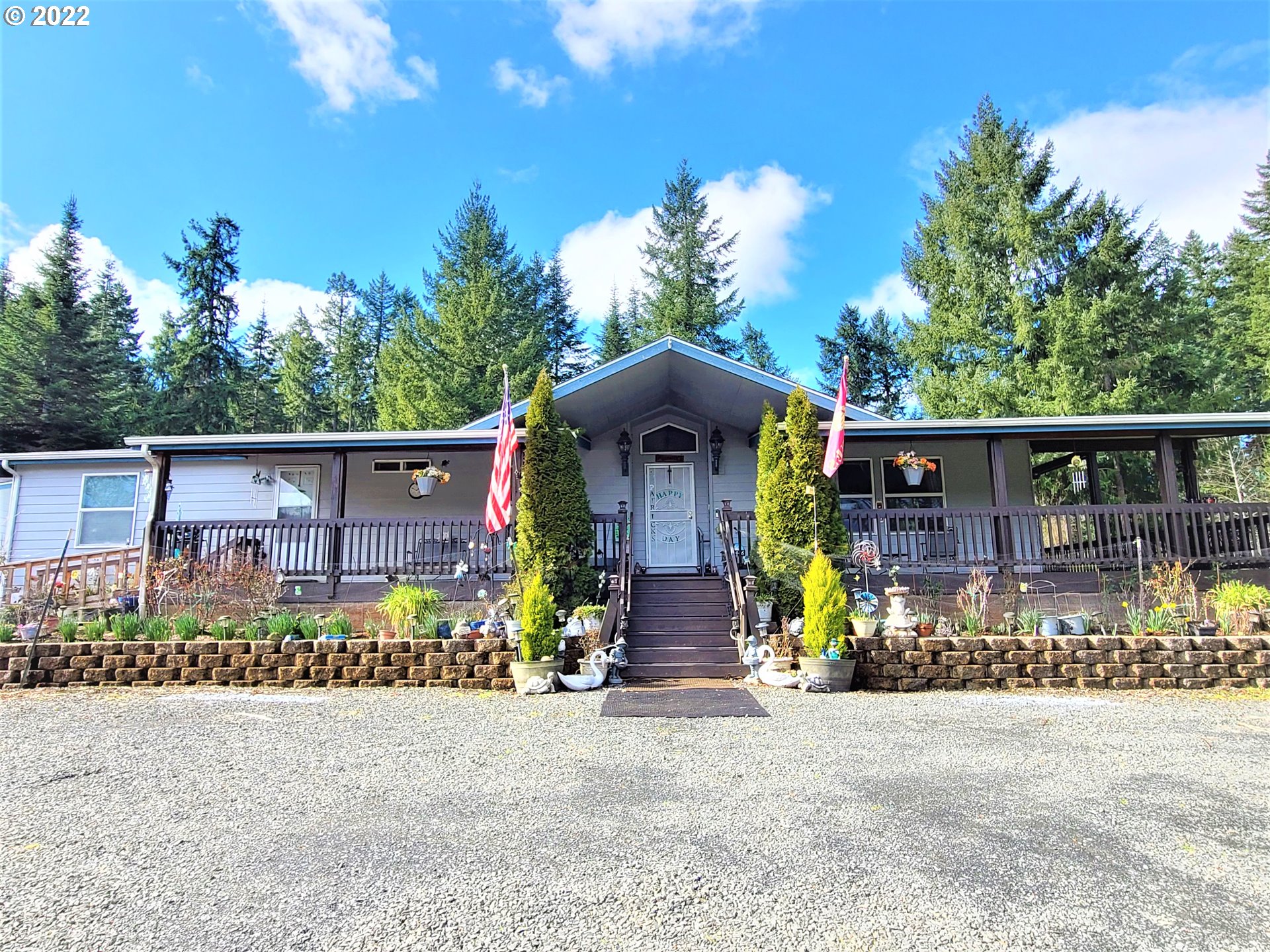 76446 London Road Cottage Grove, OR 97424 - Photo 1 of 32 Gallery Image 1