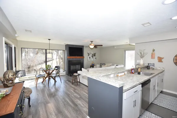 $169,900 | 9479 South Pointe Lasalles Drive, Bloomington, IN 47401