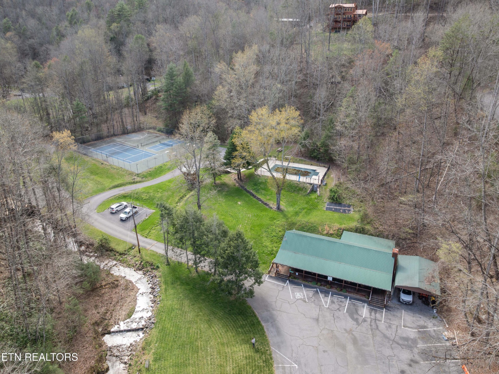 40 Black Walnut Flats Road Sevierville, TN 37862 - Photo 10 of 22 Gallery Image 10