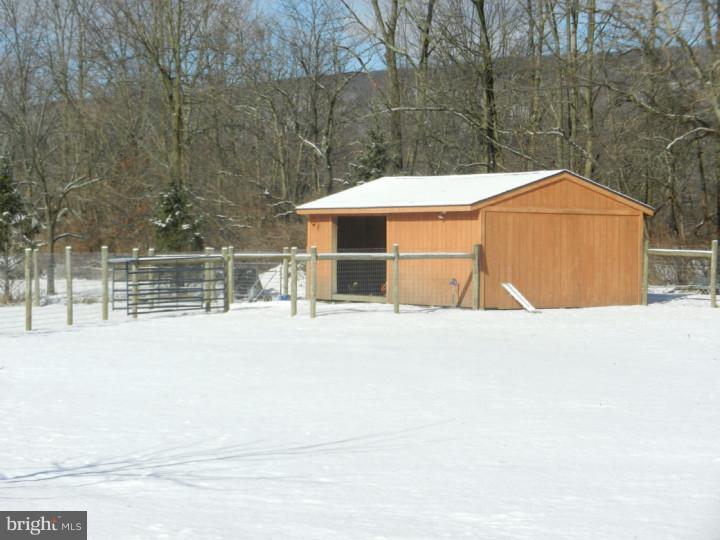 5950 4 Point Road Bethel, PA 19507 - Photo 20 of 23 Gallery Image 20