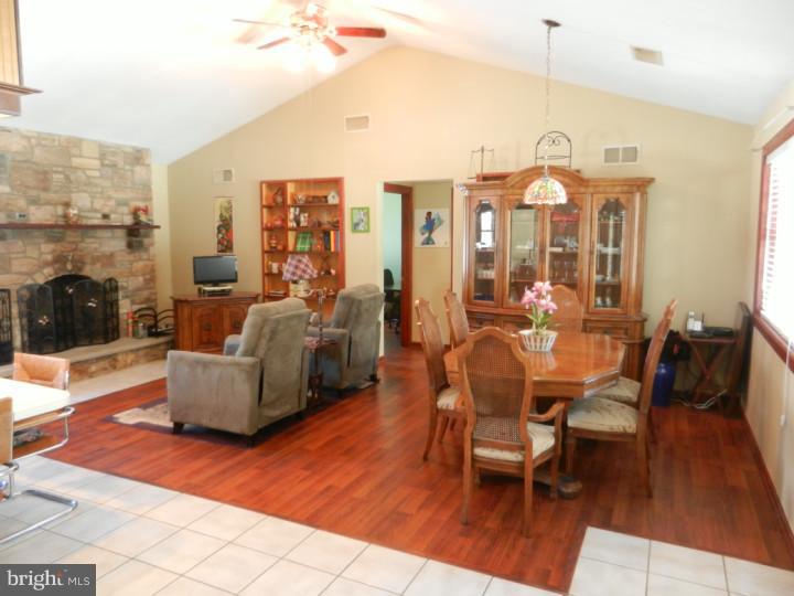 5950 4 Point Road Bethel, PA 19507 - Photo 3 of 23 Gallery Image 3