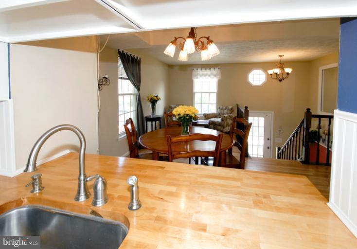 1916 Belmont Ridge Court Reston, VA 20191 - Photo 22 of 24 Kitchen