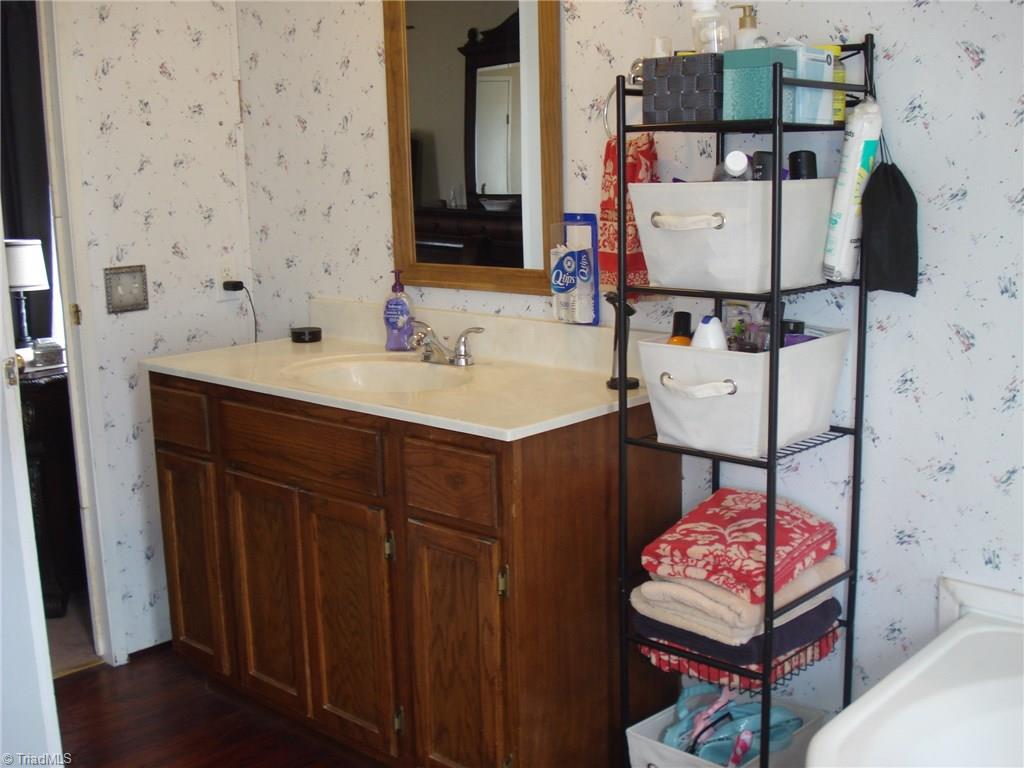 4698 Arnold Road Lexington, NC 27295 - Photo 14 of 21 Gallery Image 14