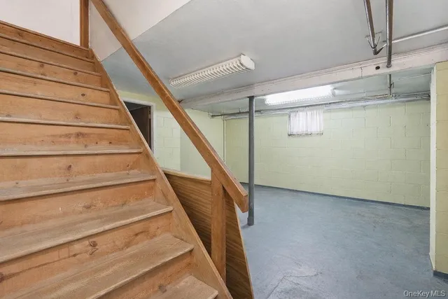 $599,000 | 92 Apple Street, Brentwood, NY 11717