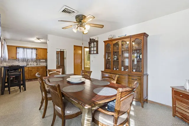 $599,000 | 92 Apple Street, Brentwood, NY 11717