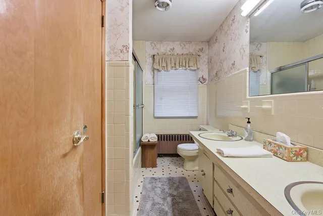 $599,000 | 92 Apple Street, Brentwood, NY 11717