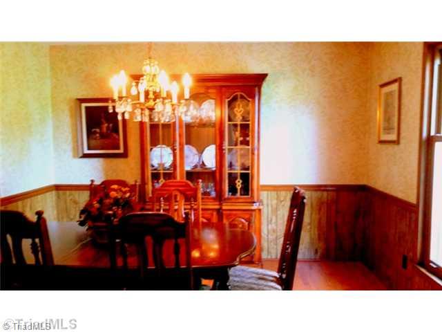 308 Lake Leonard Road Lexington, NC 27295 - Photo 3 of 15 Dining Room.