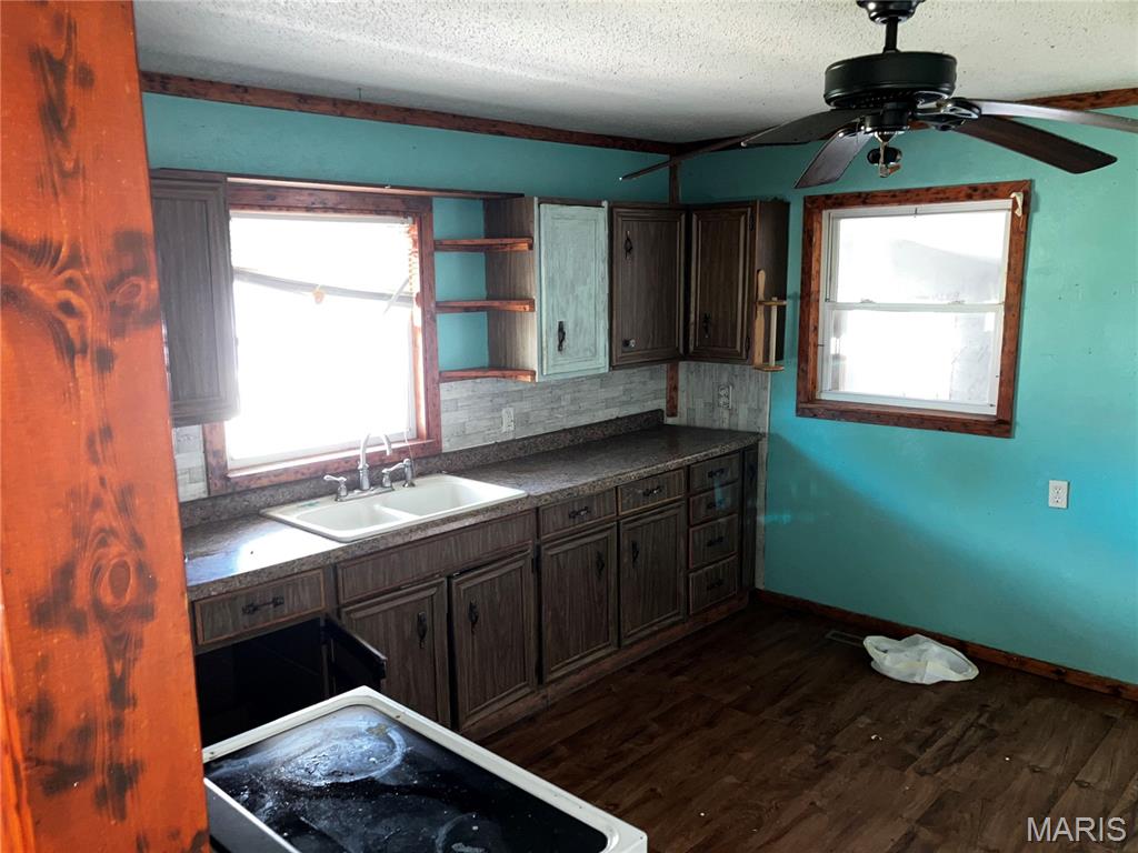 205 East Smith Street Benton, IL 62812 - Photo 8 of 14