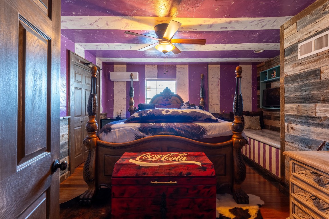 3050 Contour Drive Spring Branch, TX 78070 - Photo 23 of 39 a view of a interior of the house