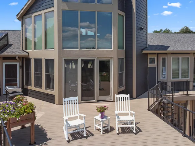 $1,950,000 | W5244 County Rd ES, Sugar Creek, WI 53121