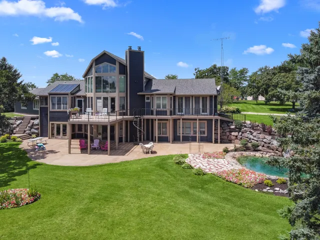 $1,950,000 | W5244 County Rd ES, Sugar Creek, WI 53121