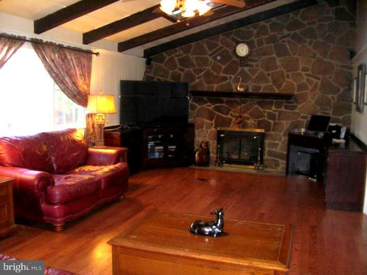 35 Waterview Road West Chester, PA 19380 - Photo 20 of 25 Family Room