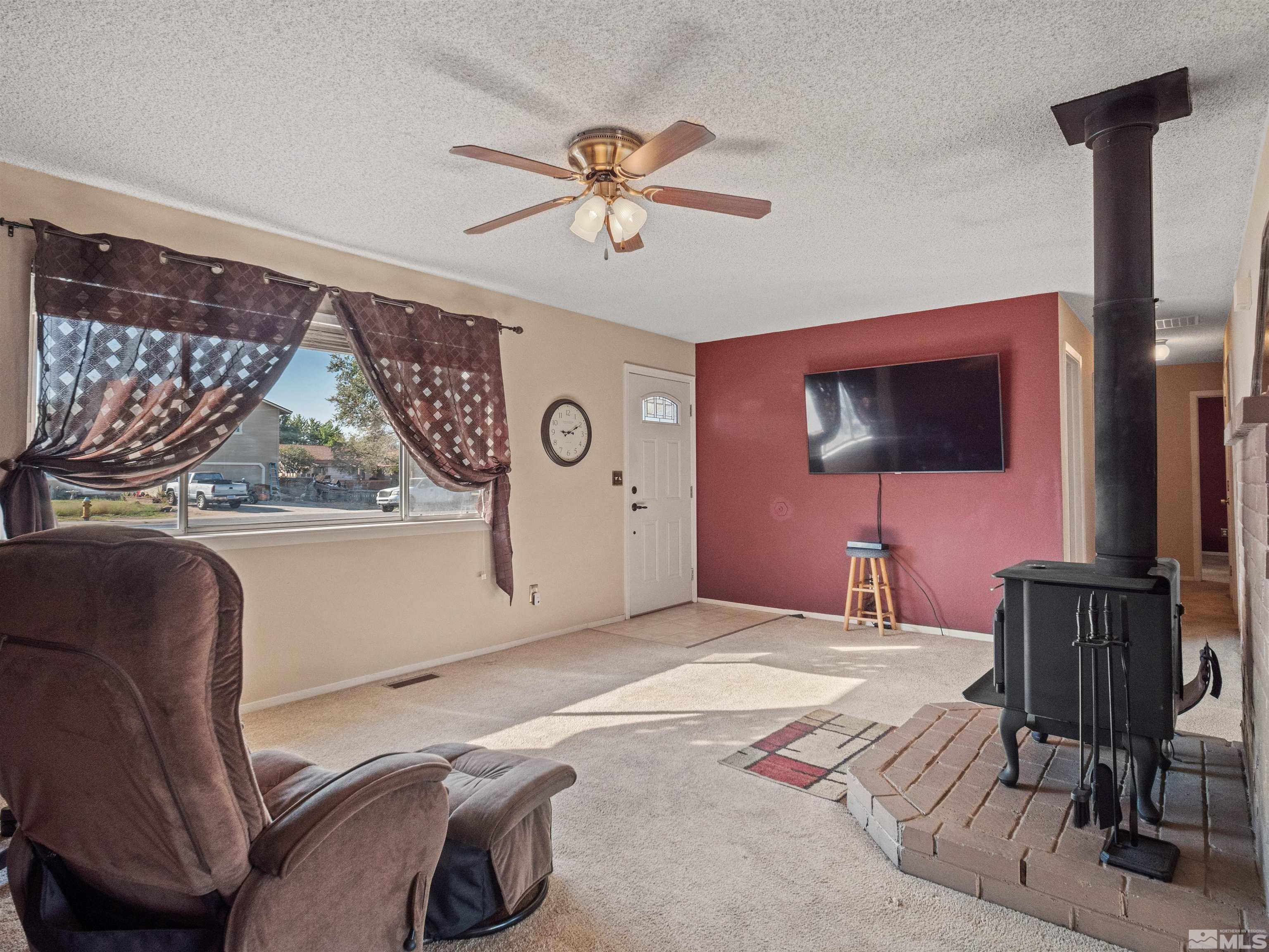 728 Bluerock Road Gardnerville, NV 89460 - Photo 4 of 39 Photo 4