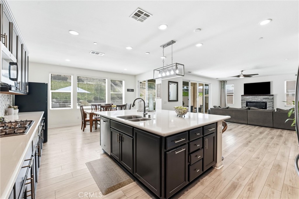 35817 Shetland Way East Fallbrook, CA 92028 - Photo 4 of 20