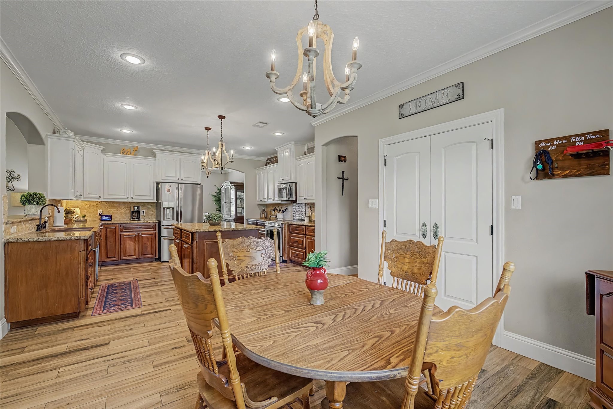 1149 Bar X Trail Angleton, TX 77515 - Photo 18 of 49 Gallery Image 18
