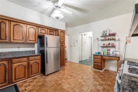 $850,000 | 437 South Aiken Avenue, Pittsburgh, PA 15232