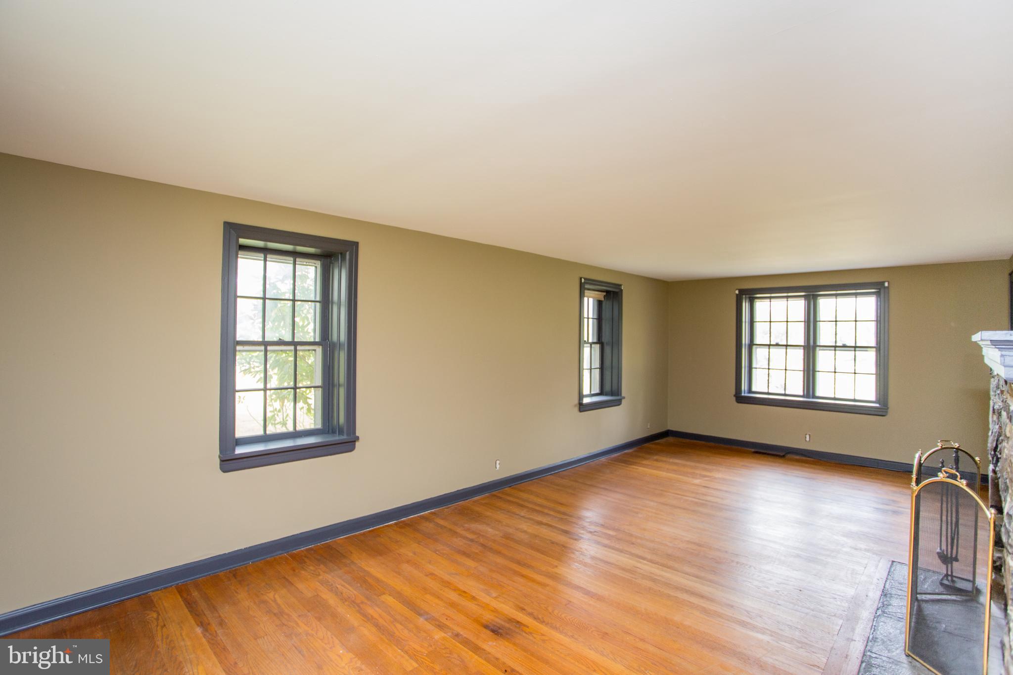 54 Mt Joy Road Milford, NJ 08848 - Photo 15 of 43 Living Room towards Front of the House