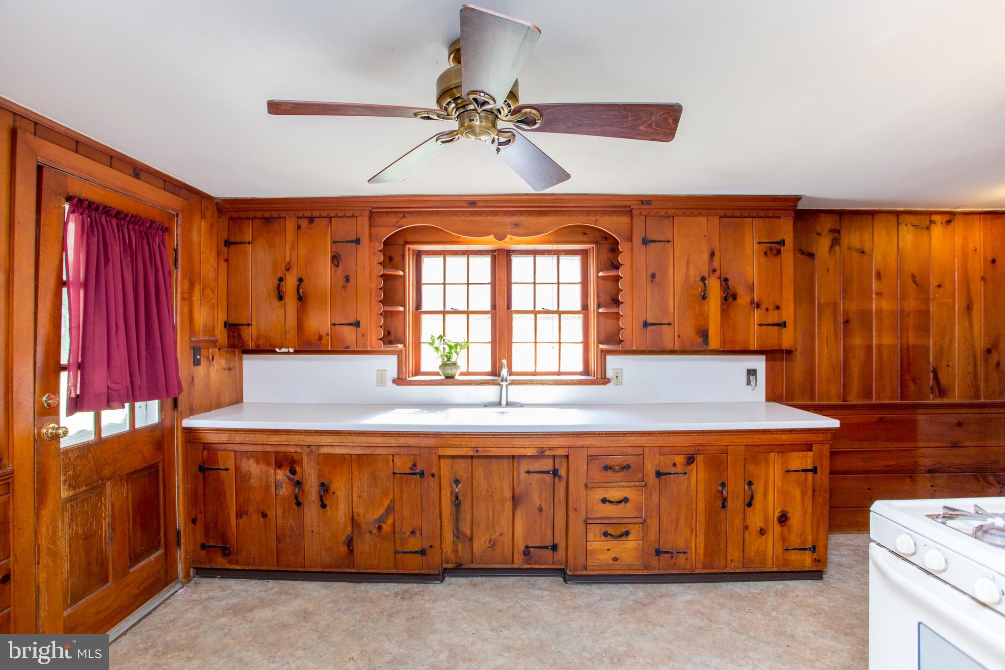54 Mt Joy Road Milford, NJ 08848 - Photo 18 of 43 Eat-in Kitchen