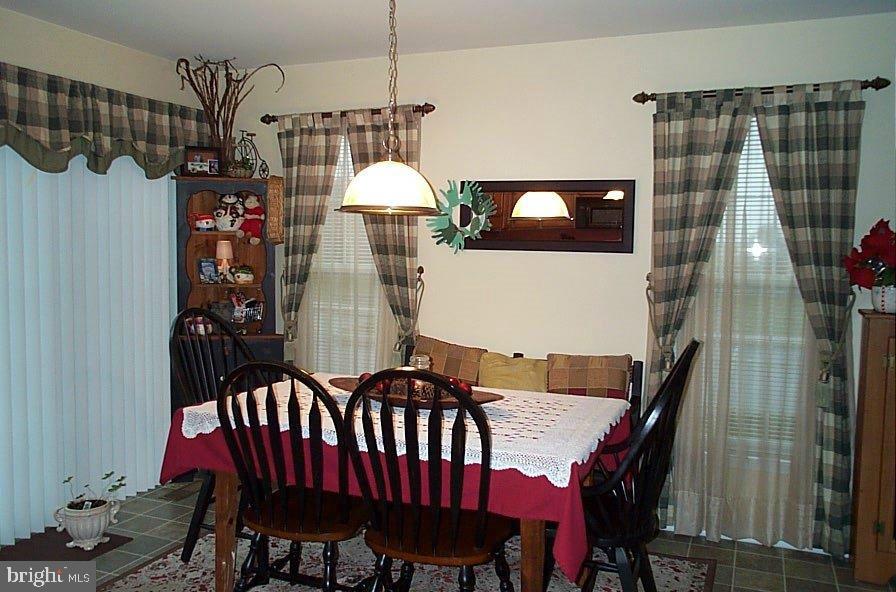 611 Creekside Lane Lititz, PA 17543 - Photo 3 of 14 Gallery Image 3