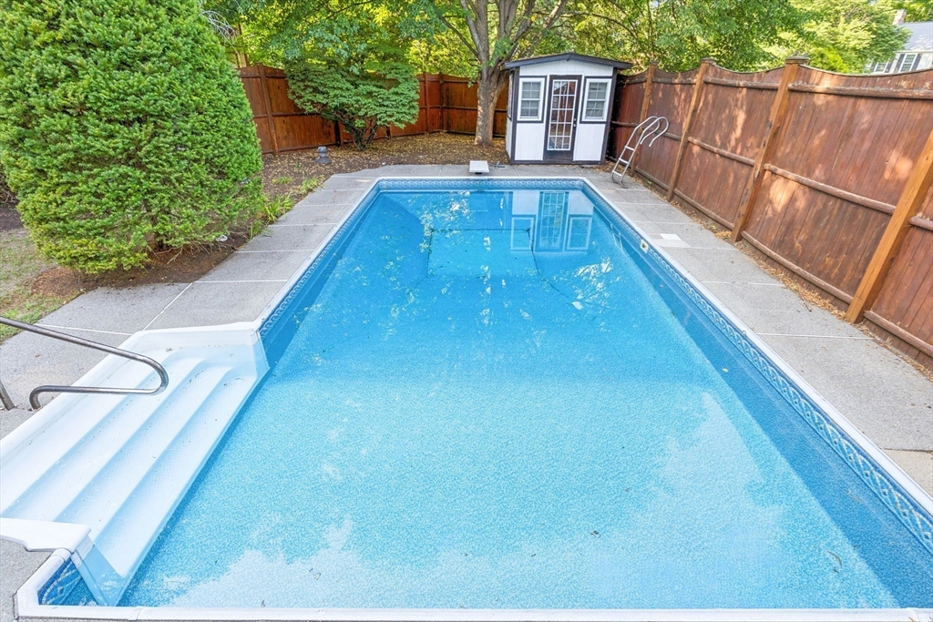 11 Crownridge Road Westborough, MA 01581 - Photo 39 of 42 Gallery Image 39