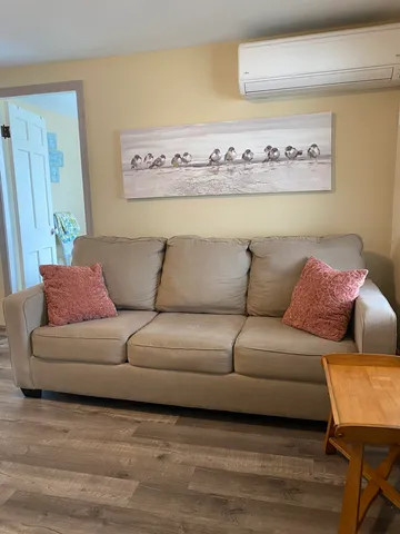 $2,200 | 23 Fuller Acres, Unit 5, Hampton, NH 03842