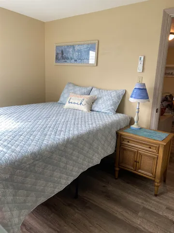 $2,200 | 23 Fuller Acres, Unit 5, Hampton, NH 03842